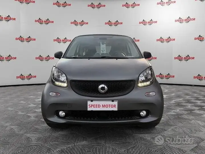Smart Fortwo 2018 photo 2