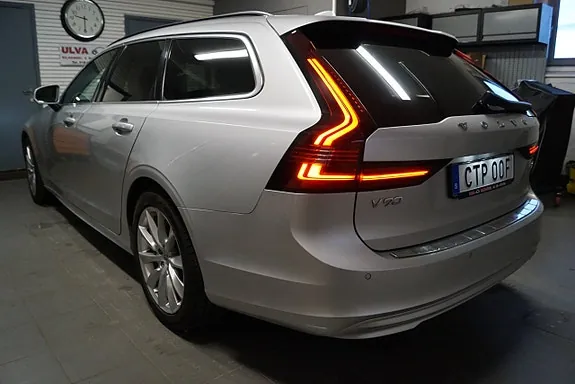 Volvo V90 2022 photo 3