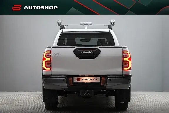 Toyota Hilux 2025 photo 5