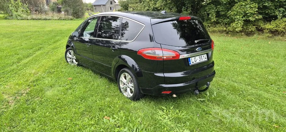 Ford S-Max 2010 photo 4