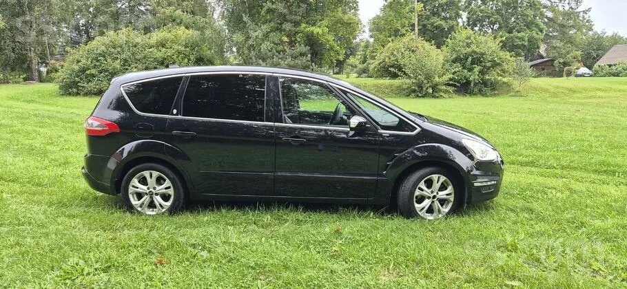 Ford S-Max 2010 photo 5
