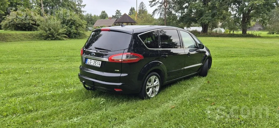 Ford S-Max 2010 photo 2