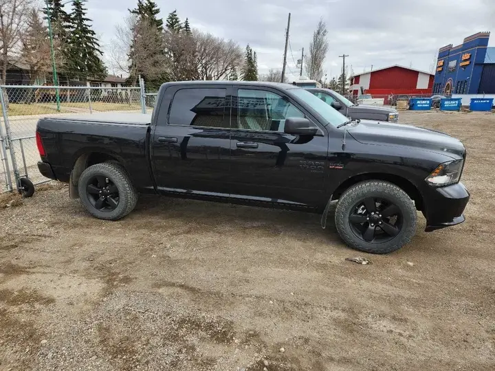 Ram 1500 2021 photo 2
