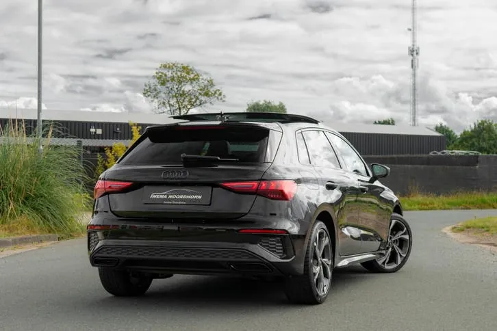 Audi A3 2023 photo 2