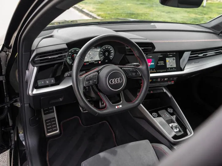 Audi A3 2023 photo 3