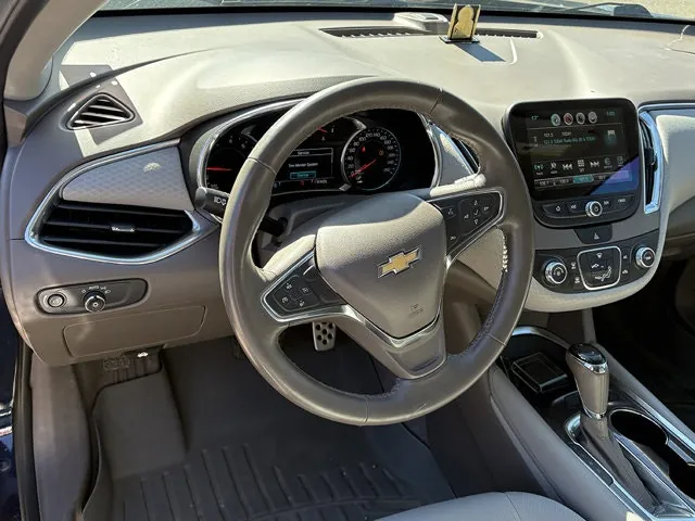 Chevrolet Malibu 2017 photo 3