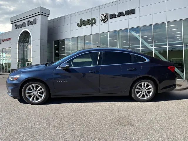 Chevrolet Malibu 2017 photo 2