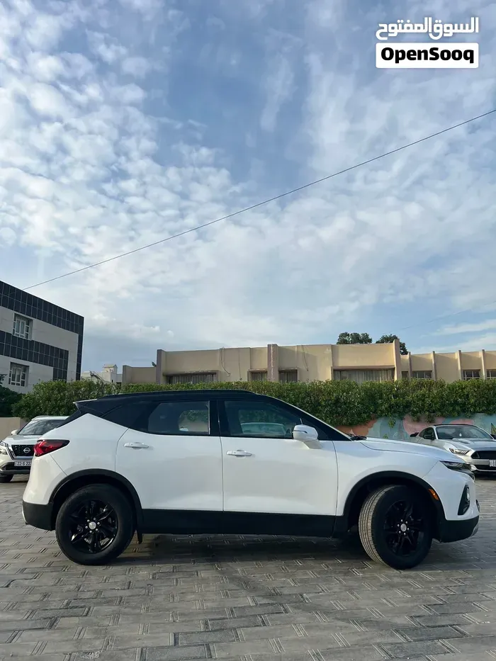 Chevrolet Blazer 2022 photo 3