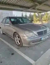 Mercedes-Benz C-Class 2003 photo 2