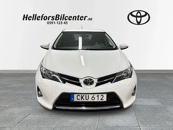 Toyota Auris 2015 photo 5