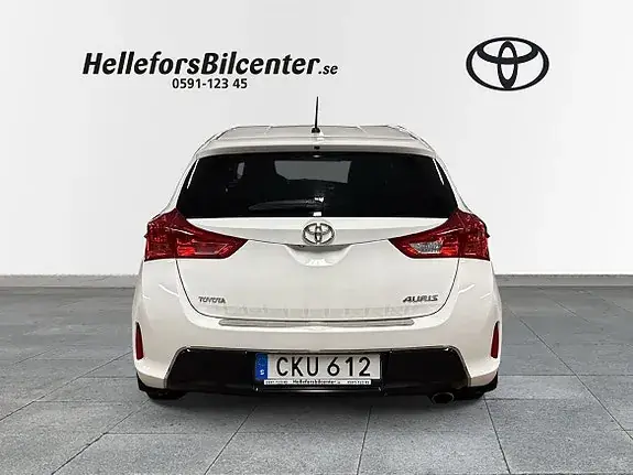 Toyota Auris 2015 photo 4