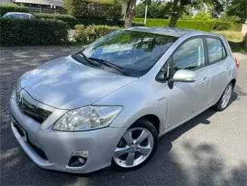 Toyota Auris 2011 photo 3