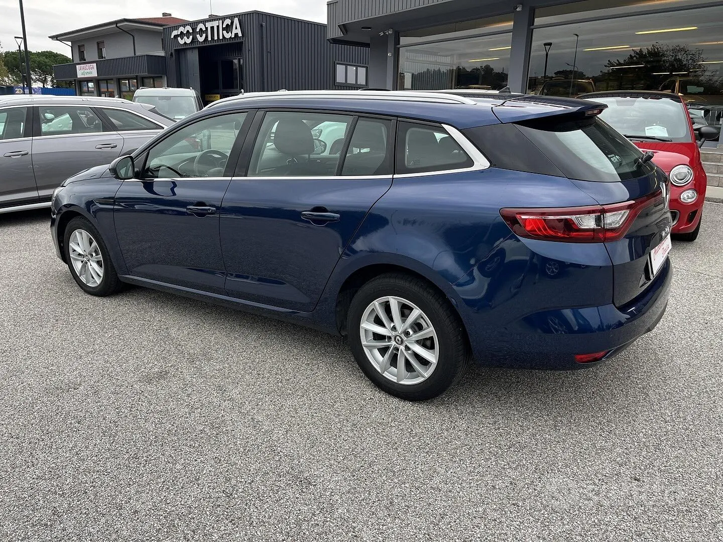 Renault Megane 2019 photo 3
