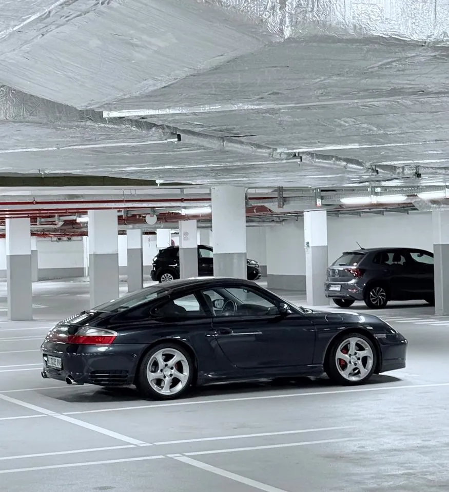 Porsche 996