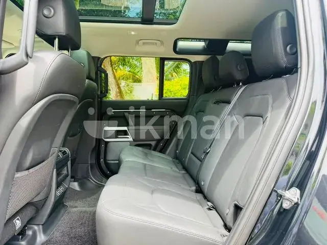 Land Rover Defender 2021 photo 4