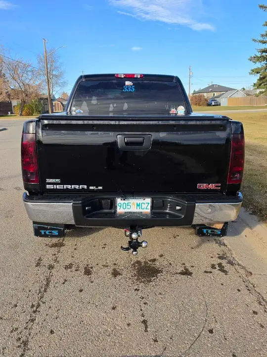 GMC C/K 1500 2011 photo 2