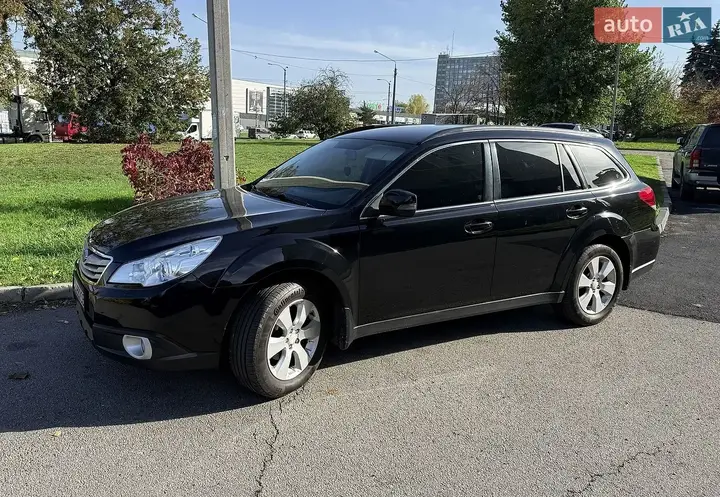 Subaru Outback 2011 photo 5