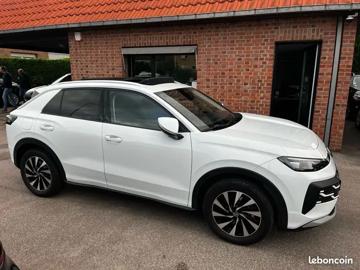 Volkswagen T-Roc 2026 photo 4