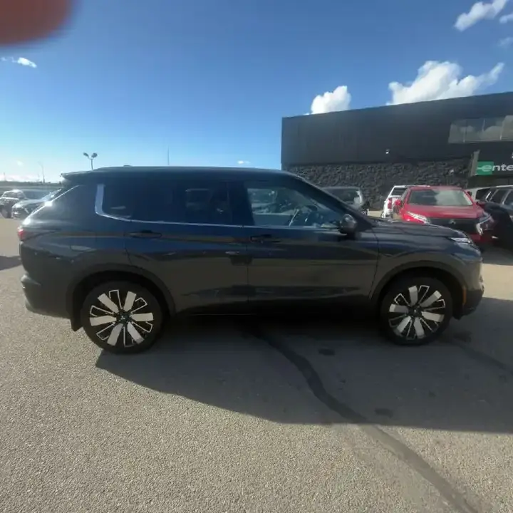 Mitsubishi Outlander 2026 photo 4
