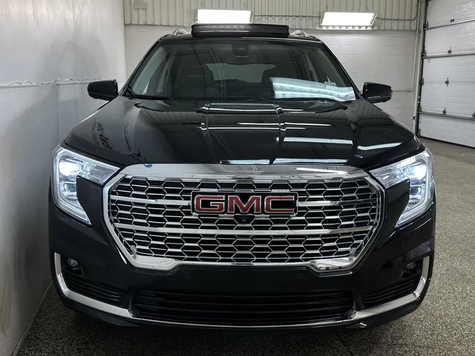 GMC Terrain 2024 photo 3