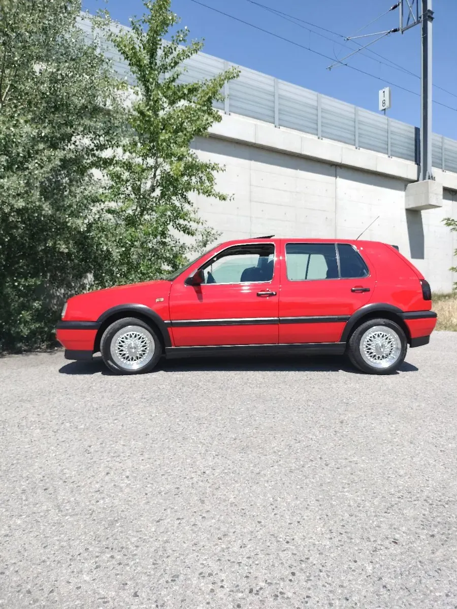 Volkswagen Golf 1994 photo 2