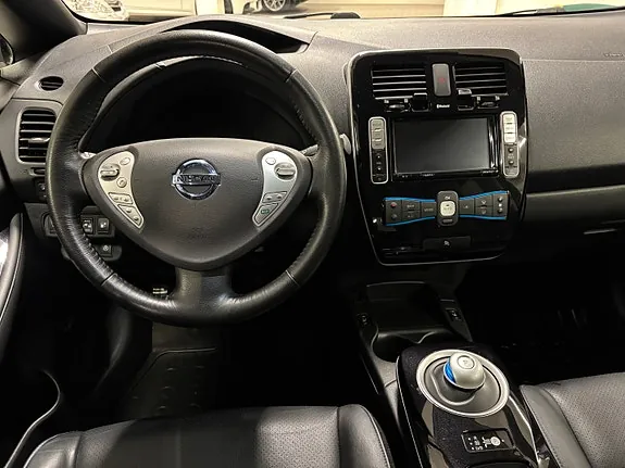 Nissan Leaf 2017 photo 4