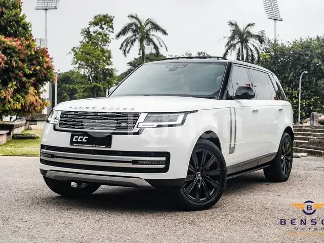Land Rover Range Rover 2026 photo 3