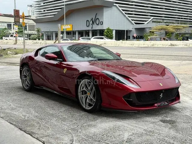 Ferrari 812