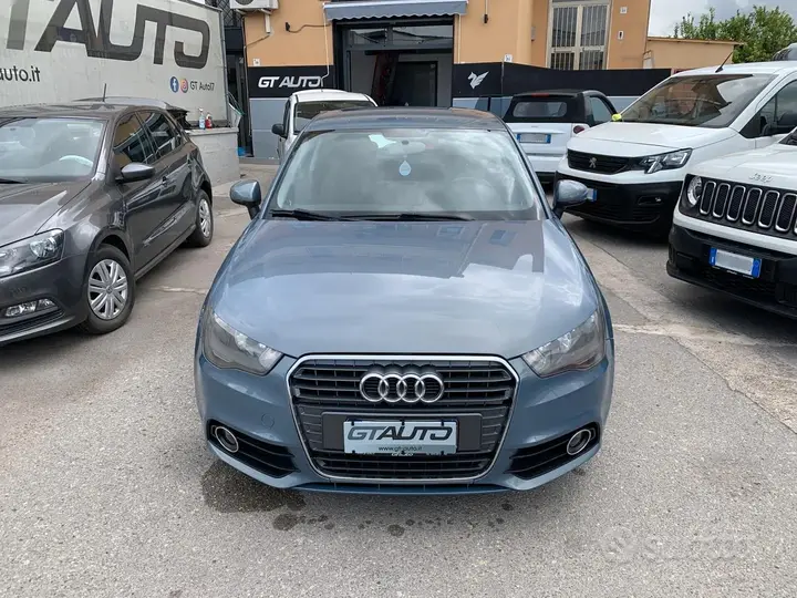 Audi A1 2011 photo 2