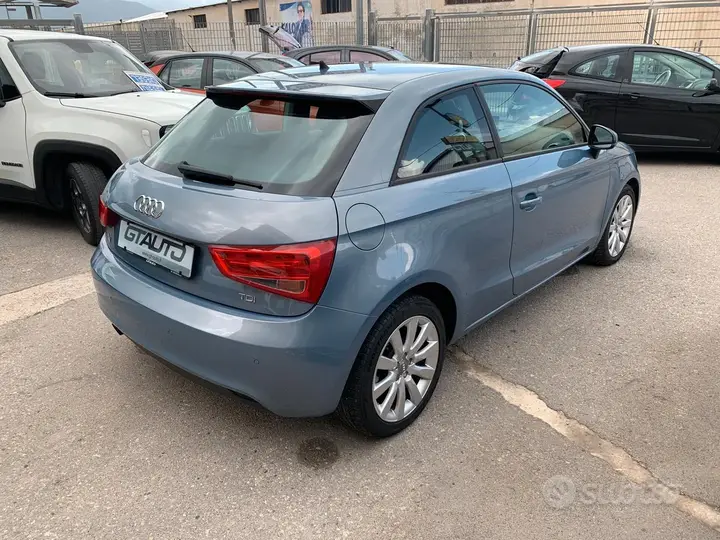 Audi A1 2011 photo 4