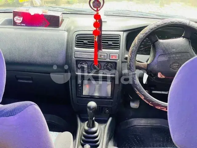 Nissan Pulsar 1996 photo 5