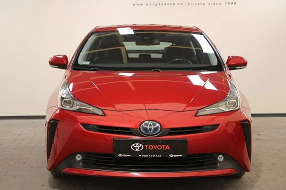 Toyota Prius 2020 photo 2