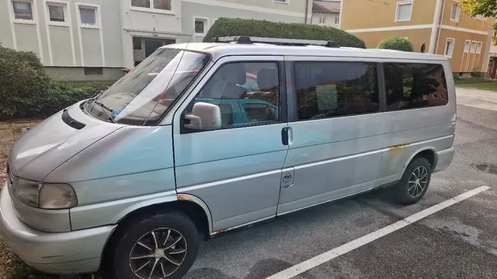 Volkswagen T4 Caravelle