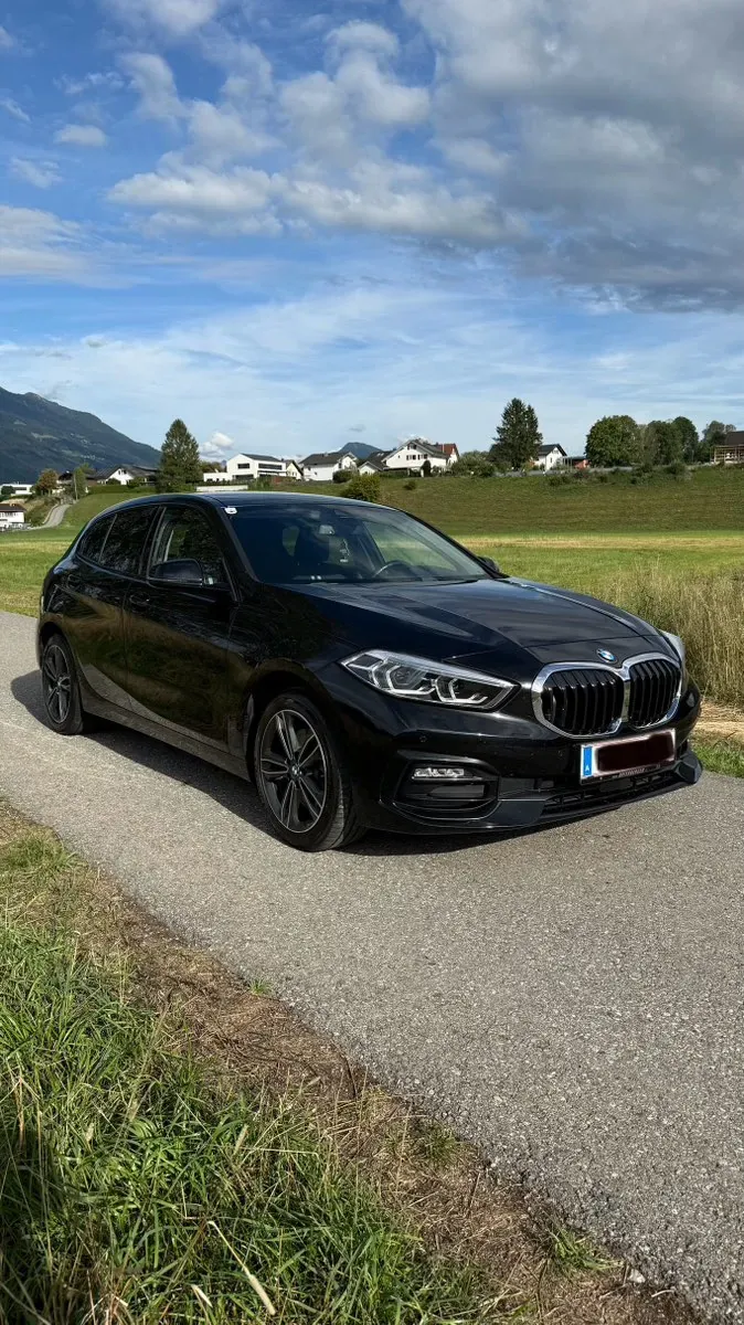 BMW 1 Series 2020 photo 2