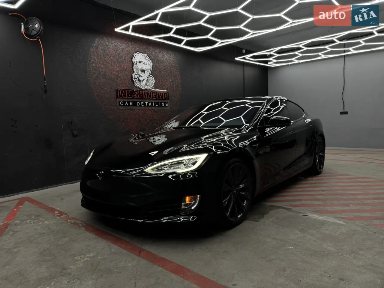 Tesla Model S 2017 photo 3