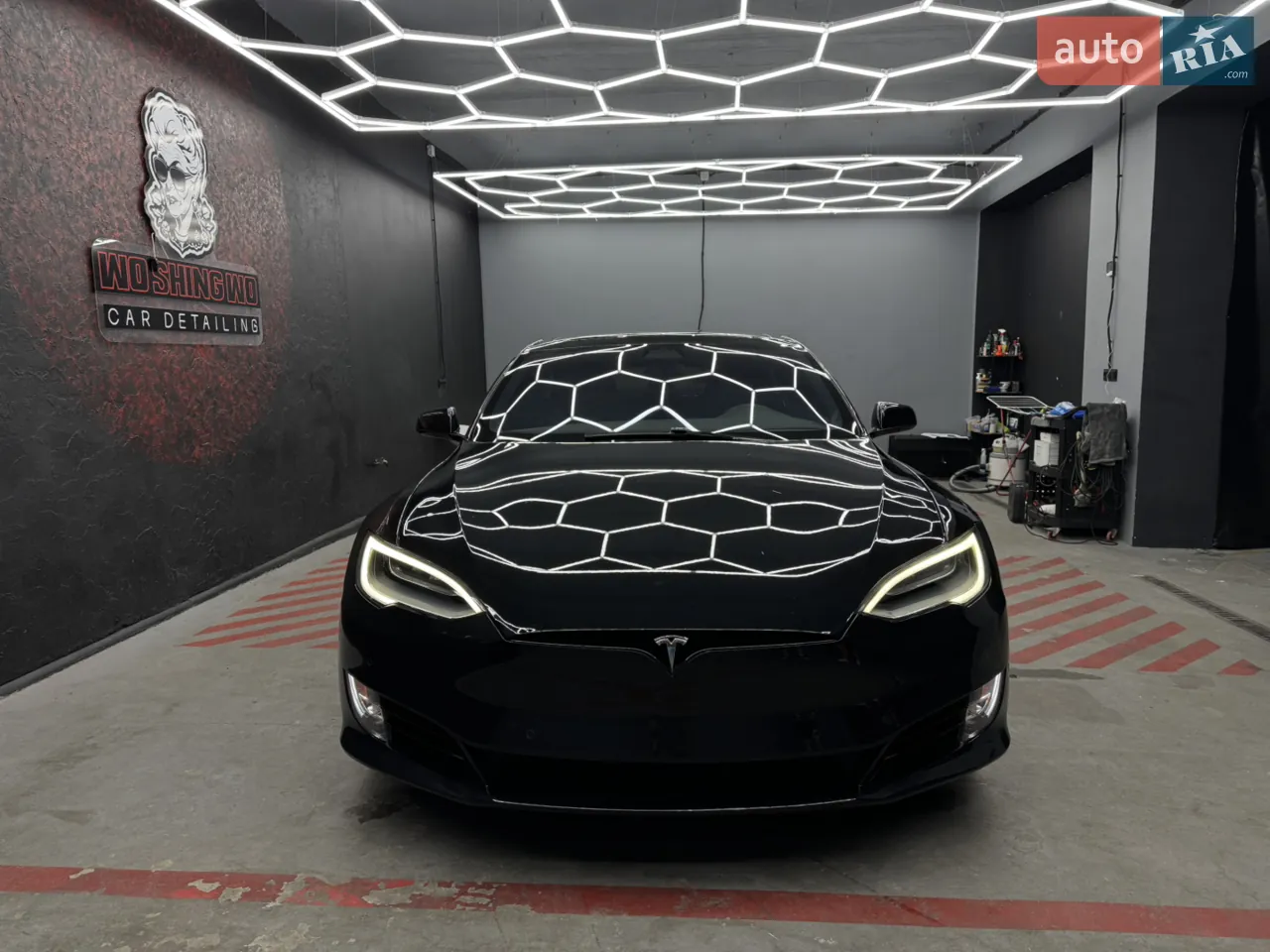 Tesla Model S 2017 photo 2