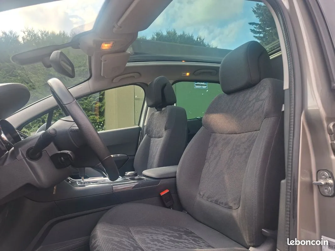 Peugeot 3008 2012 photo 5
