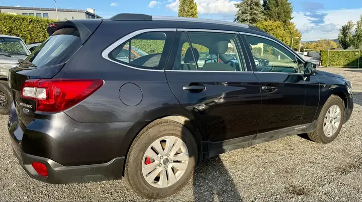Subaru Outback 2016 photo 3
