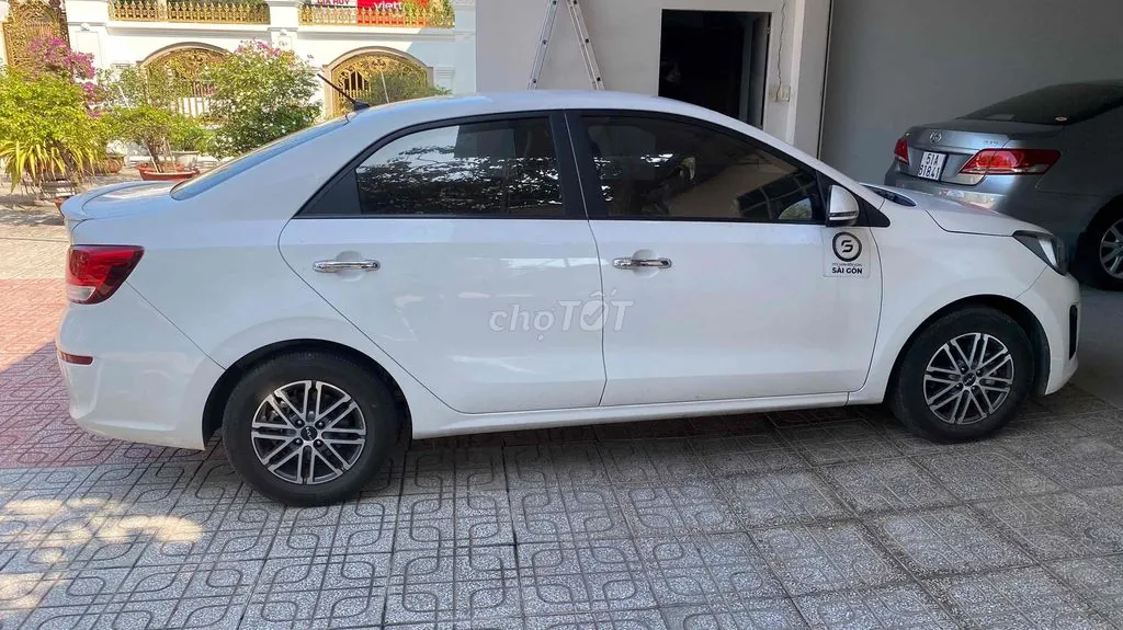 Kia Soluto 2024 photo 2