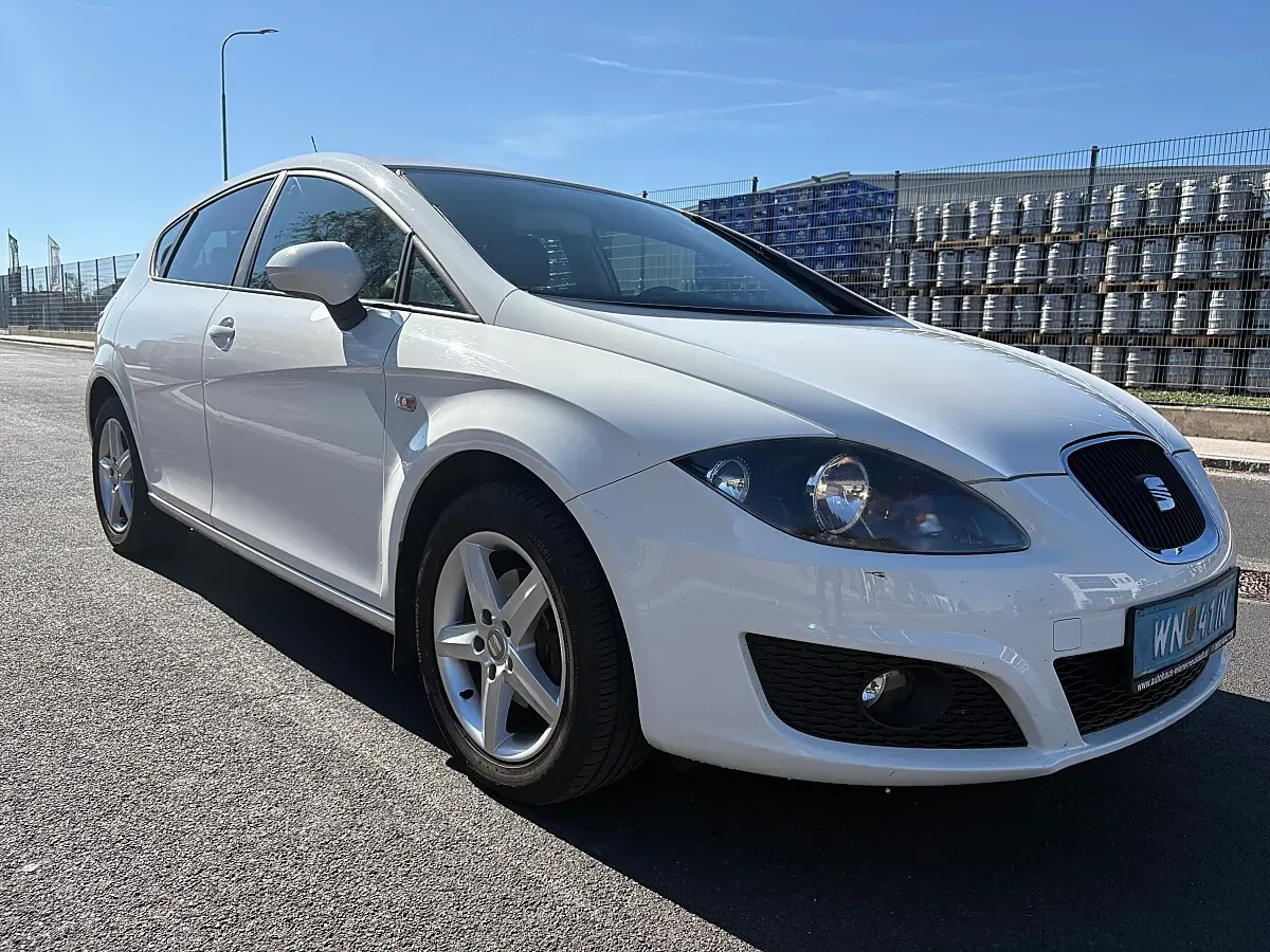 Seat Leon 2010 photo 3