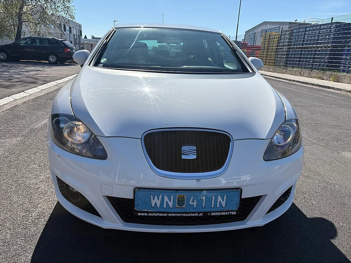 Seat Leon 2010 photo 2