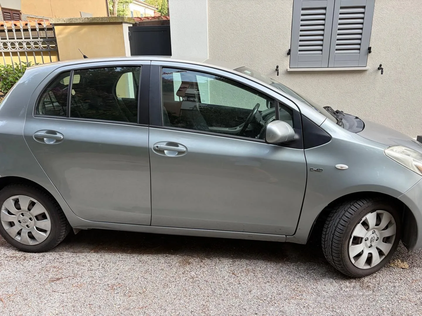 Toyota Yaris 2006 photo 2