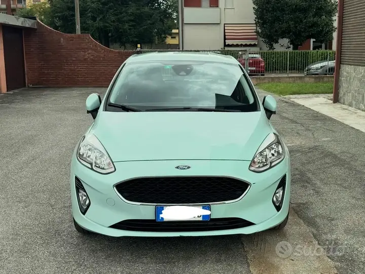 Ford Fiesta 2018 photo 2
