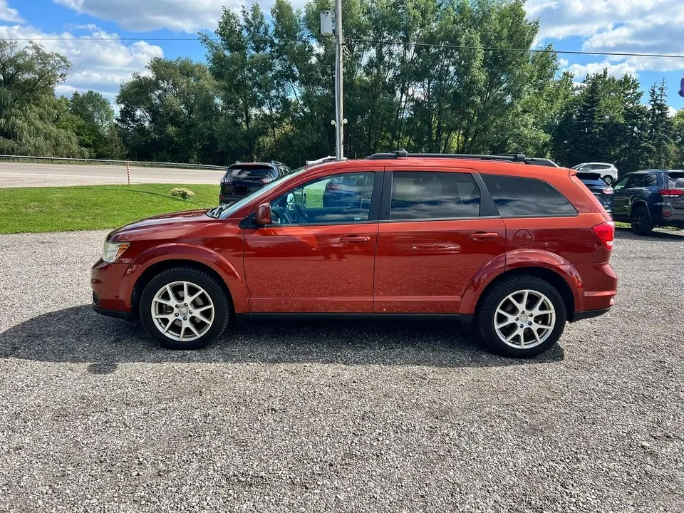 Dodge Journey 2013 photo 2