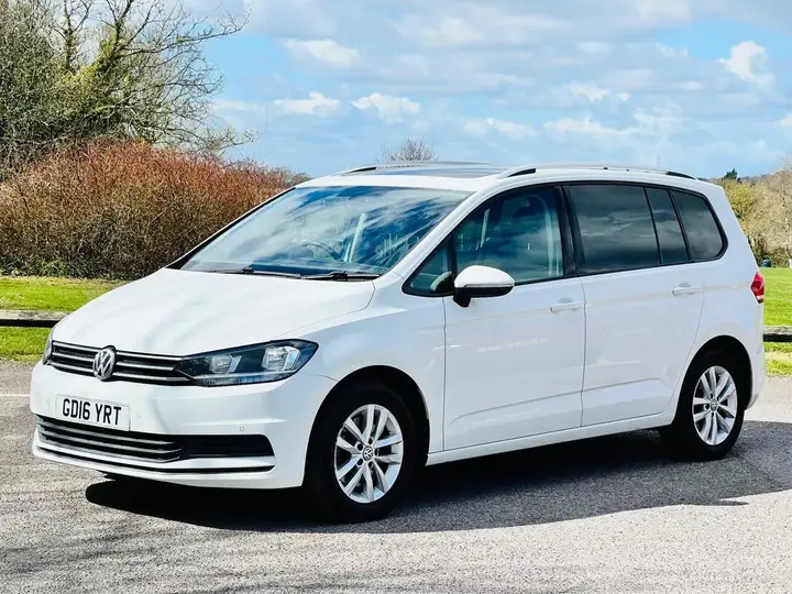 Volkswagen Touran 2016 photo 5