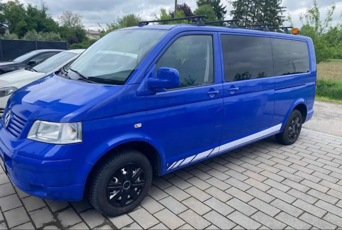 Volkswagen T5 2009 photo 2