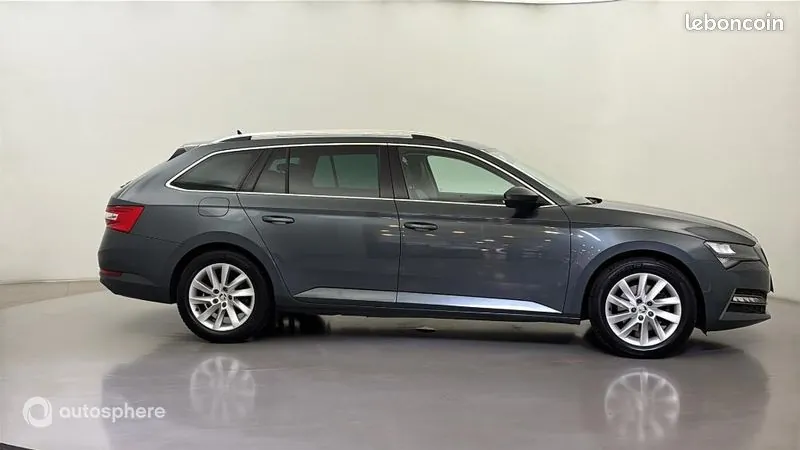 Skoda Superb 2020 photo 4
