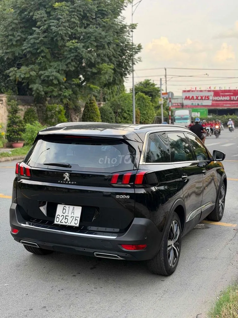 Peugeot 5008 2019 photo 5