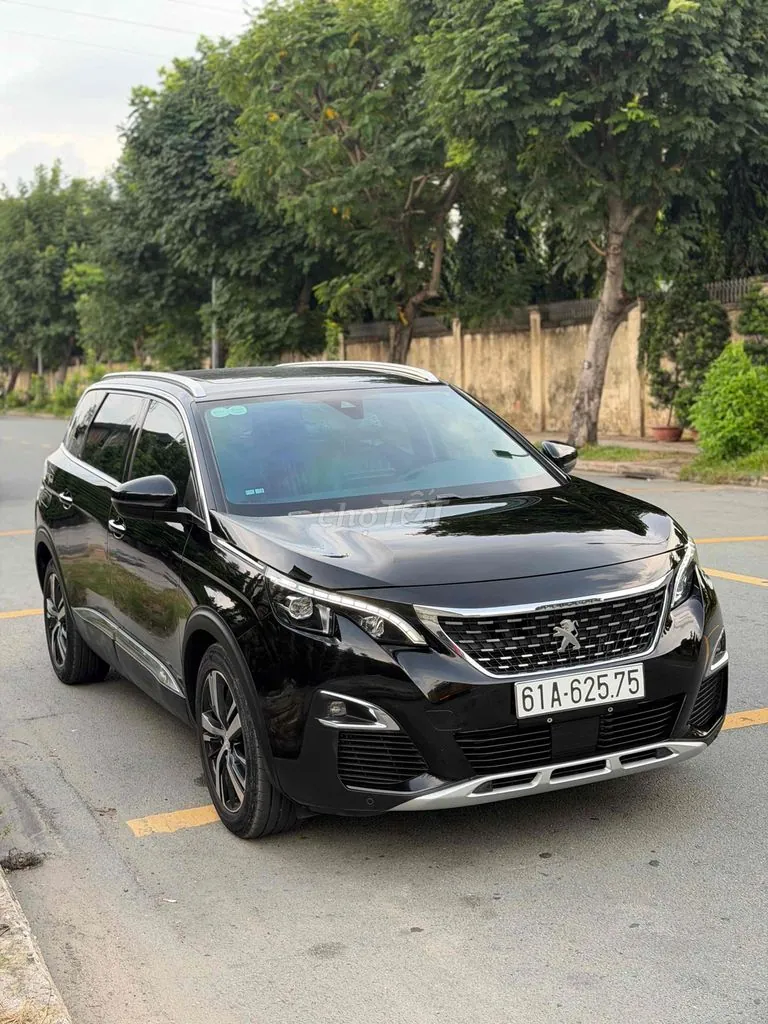 Peugeot 5008 2019 photo 2