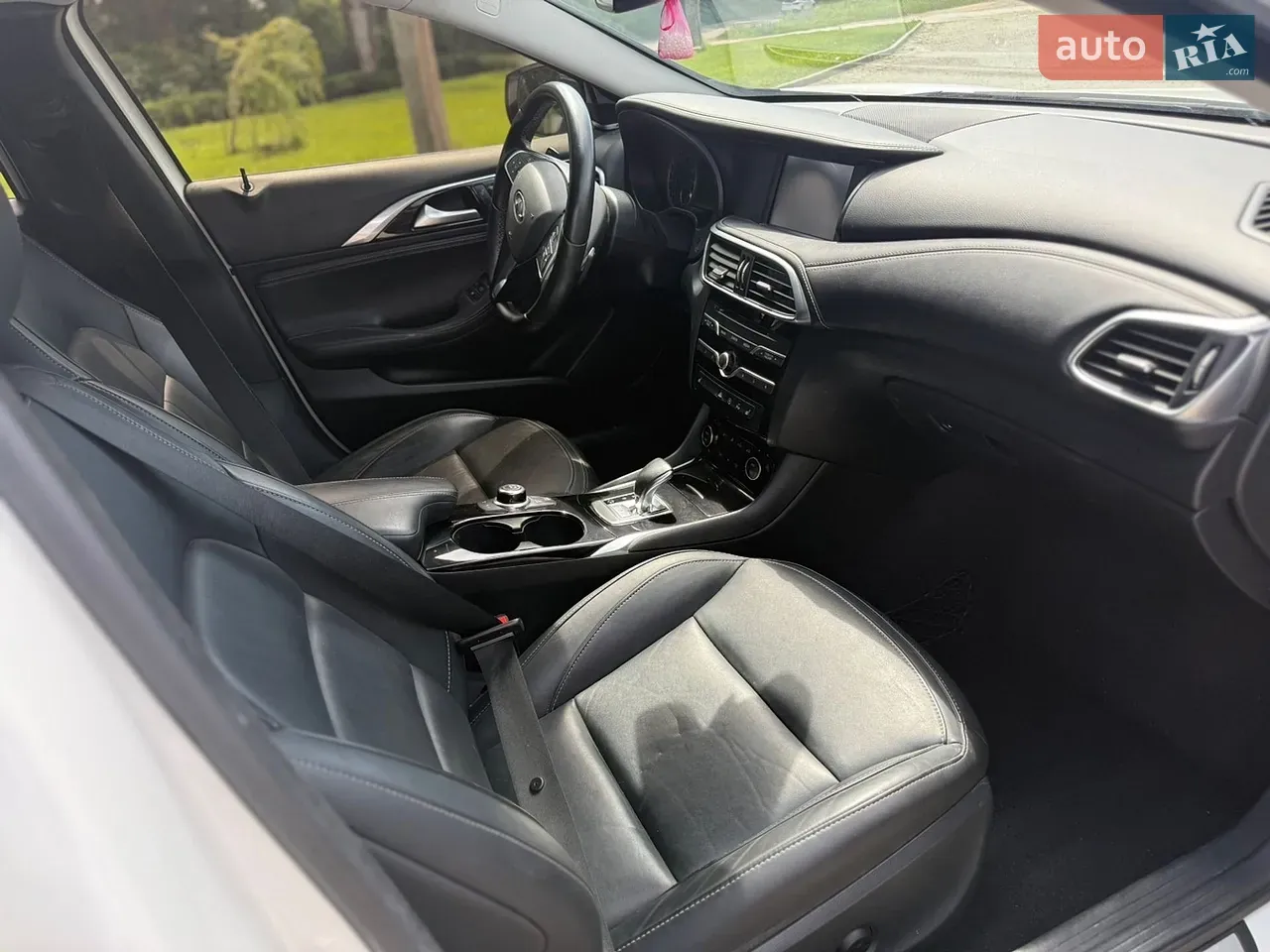 Infiniti Qx30 2017 photo 5